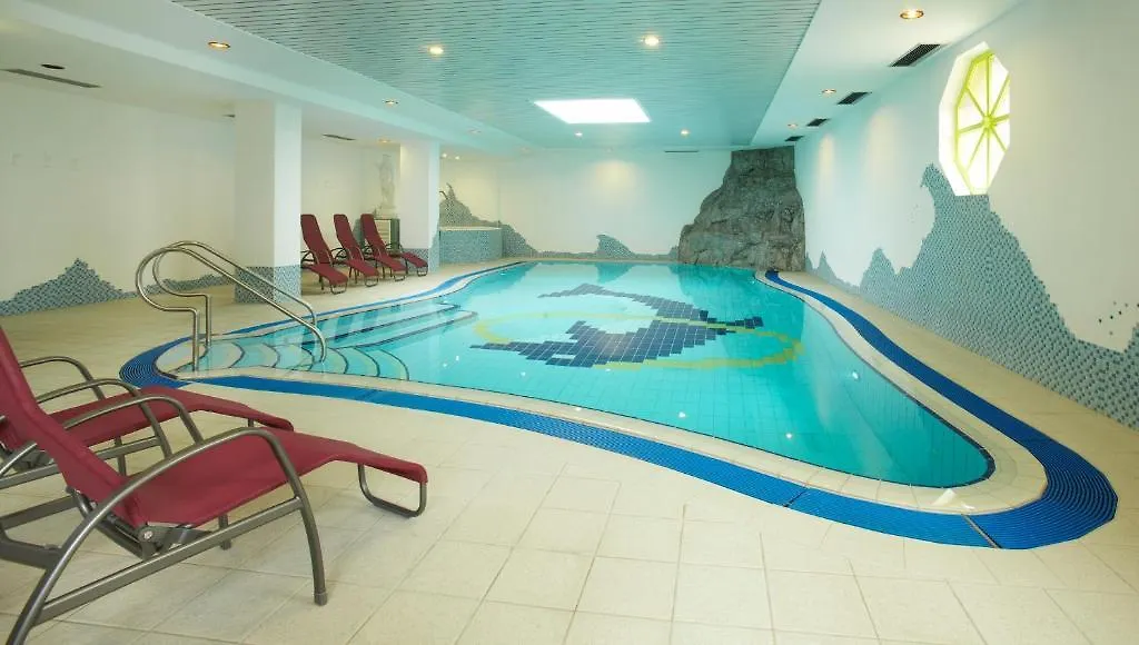 Zur Post Wellness Und Sporthotel Tännesberg 3*,